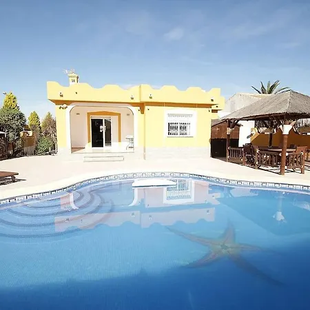 Agradable Villa Con Piscina Torrevieja Exterior photo