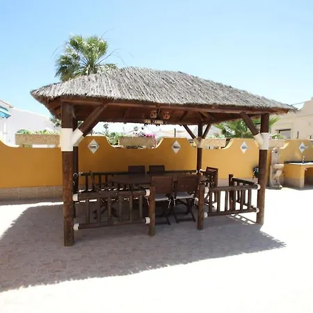 Agradable Villa Con Piscina Torrevieja Exterior photo