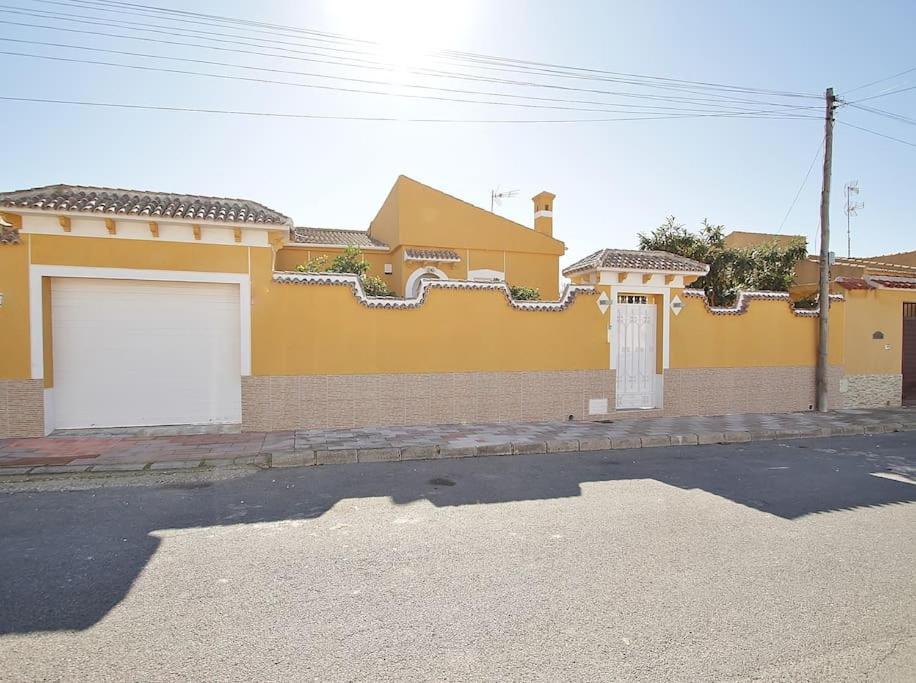 Agradable Con Piscina Holiday home *