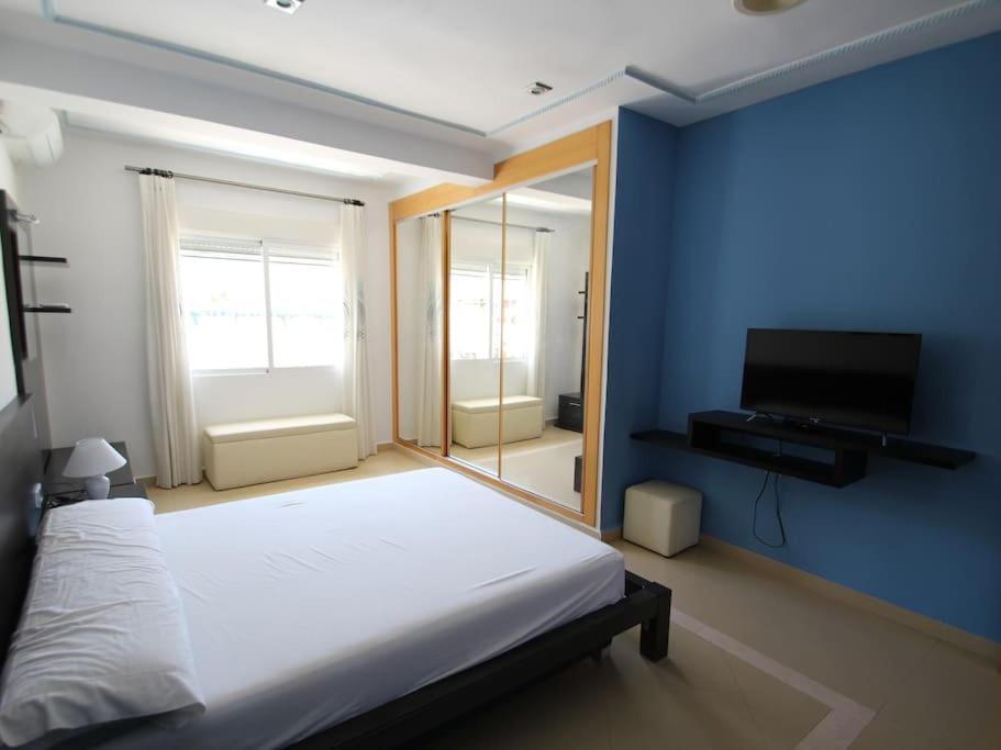 Agradable Con Piscina Holiday home