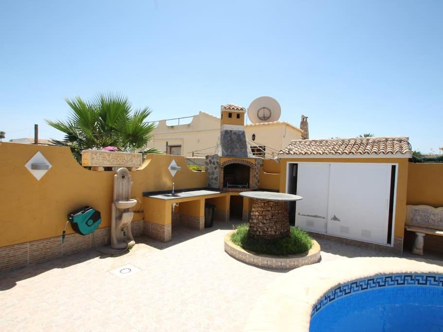 Holiday home Agradable Con Piscina Torrevieja